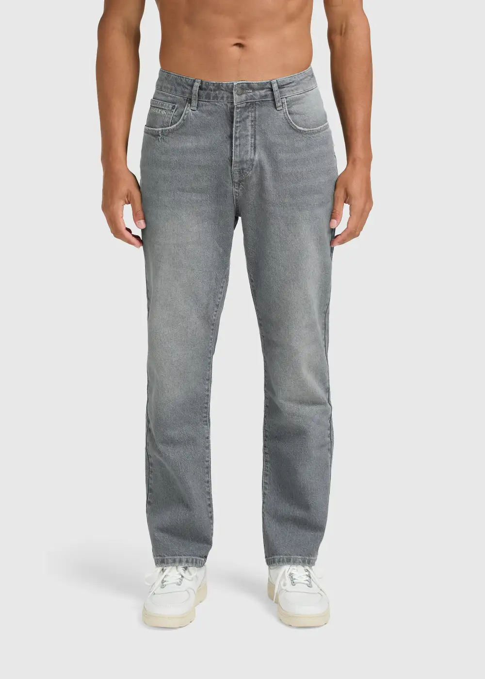 Straight Jeans