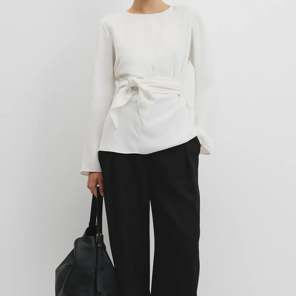Women's Refined Long Sleeve Shirt