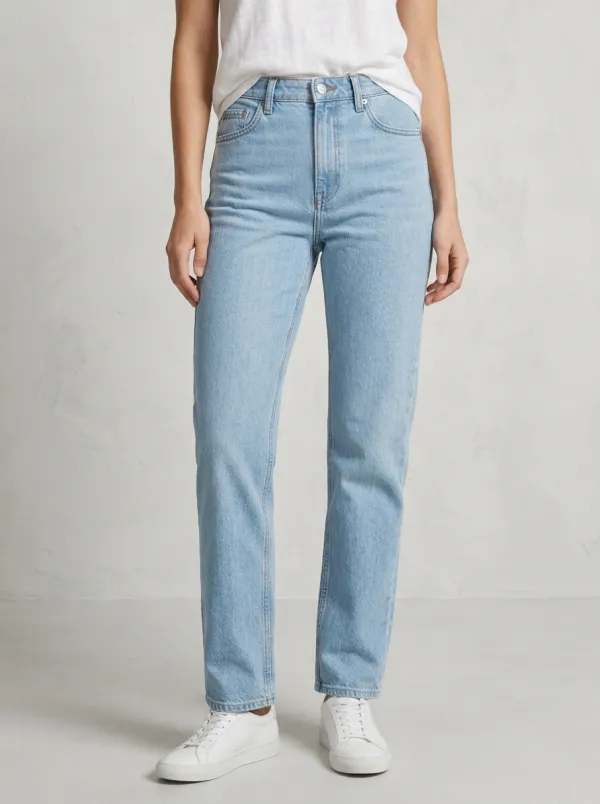 Classic High-Rise Classic Women's Straight-Leg Jeans
