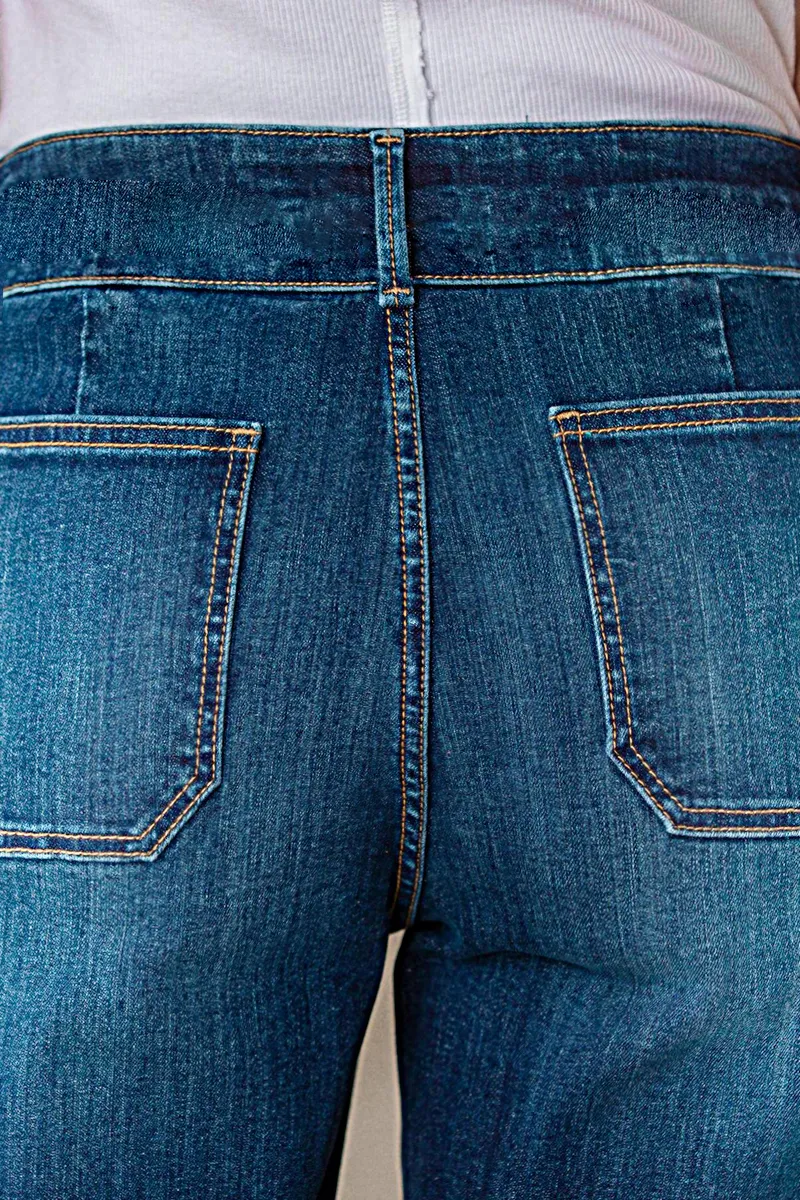 Pocket Detail Wide Leg Mid Waist Jeans Without Belt