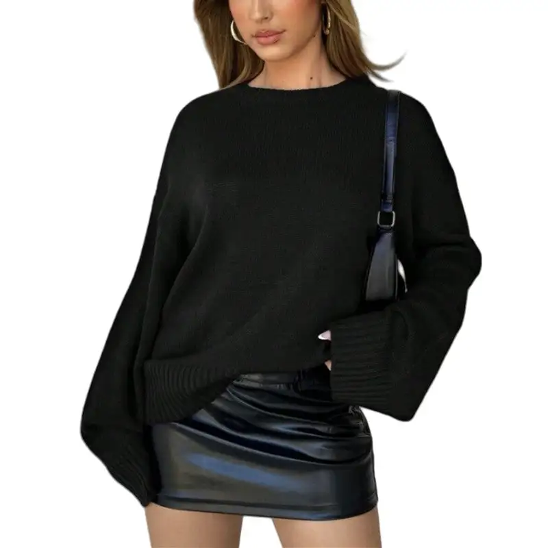 Sculpted Women's Round-Neck Relaxed Sweater