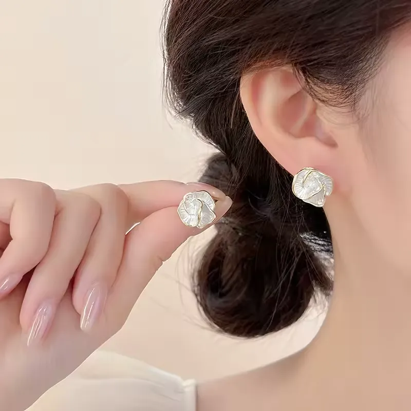 White enamel flower ladies' earrings