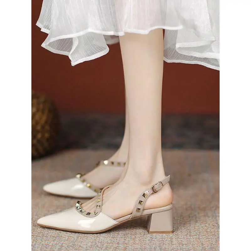Smooth Step Sandals