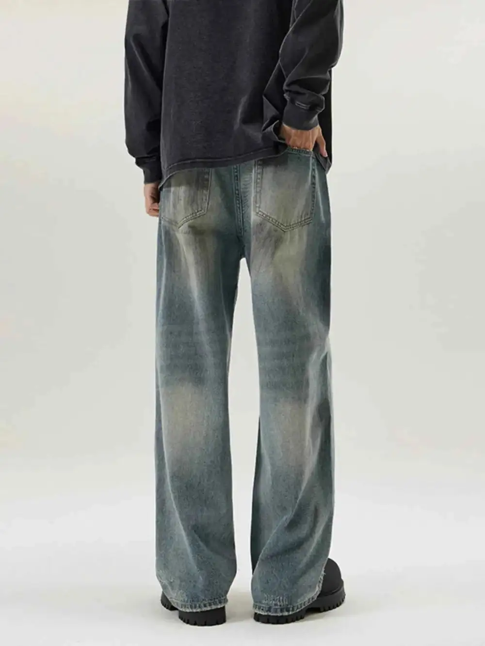 Washed Wide Leg Relaxed Fit Jeans