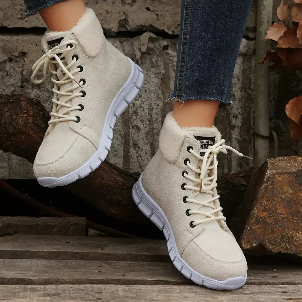 Lace-Up Round Toe Boots