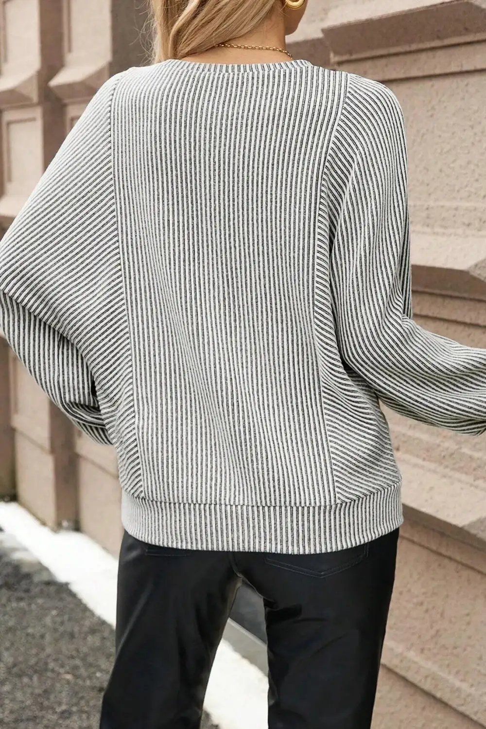Women's Ribbed Knit Round Neck Top