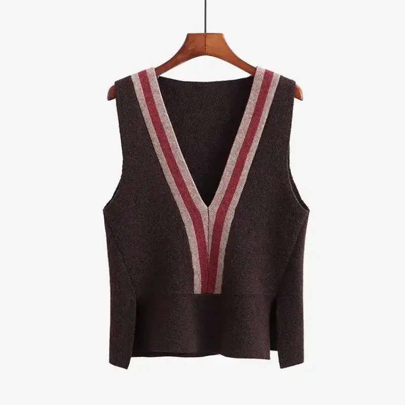 Chic Mustard Knit Vest