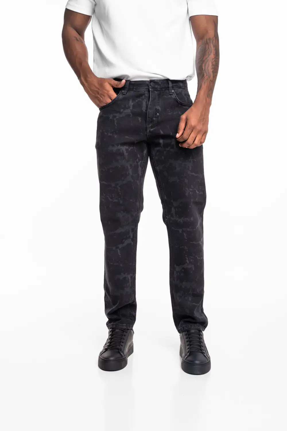 Slim Straight Classic Jeans
