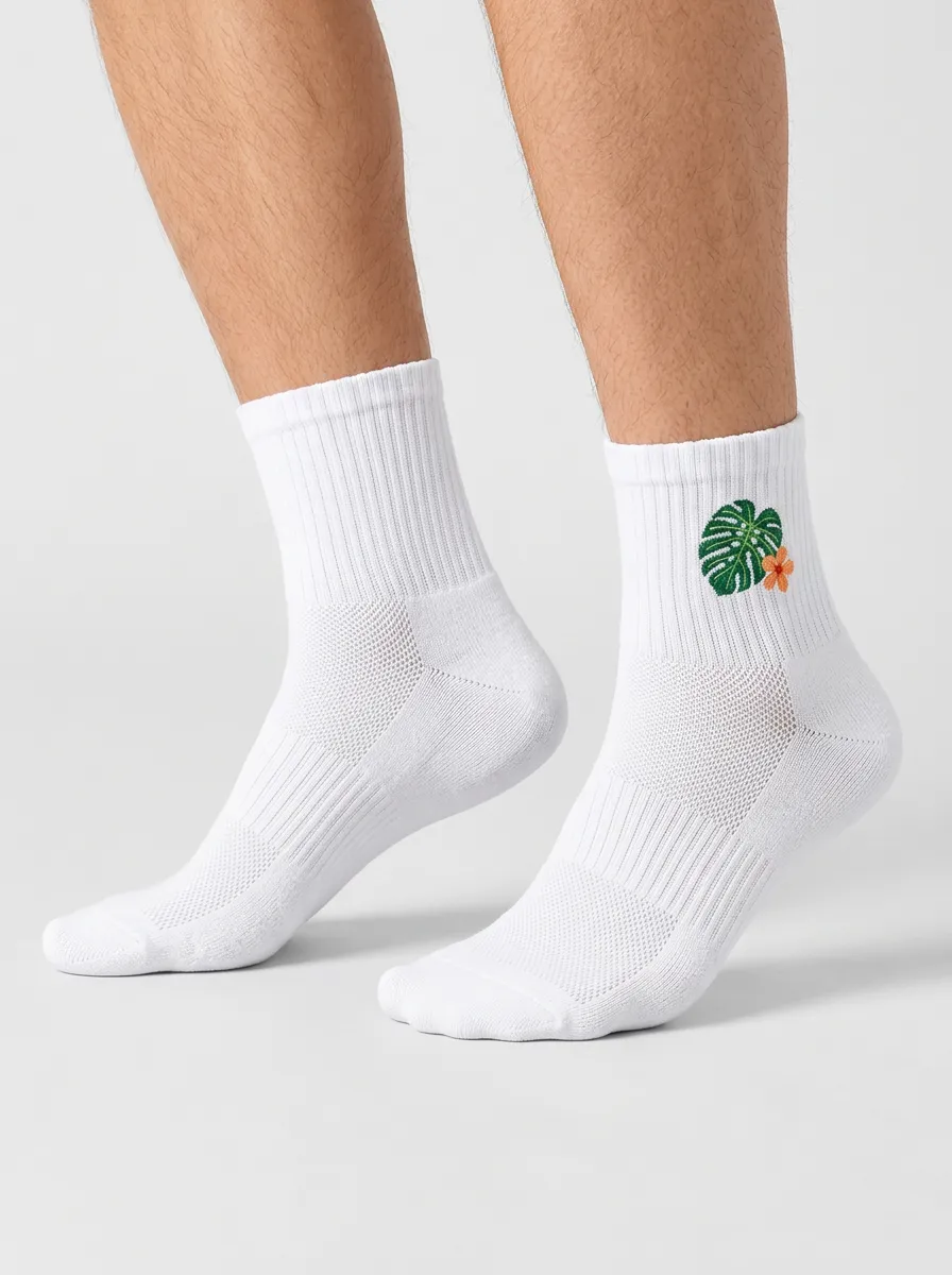 White Scenic Monstera Leaf Graphic Sport Ankle Socks