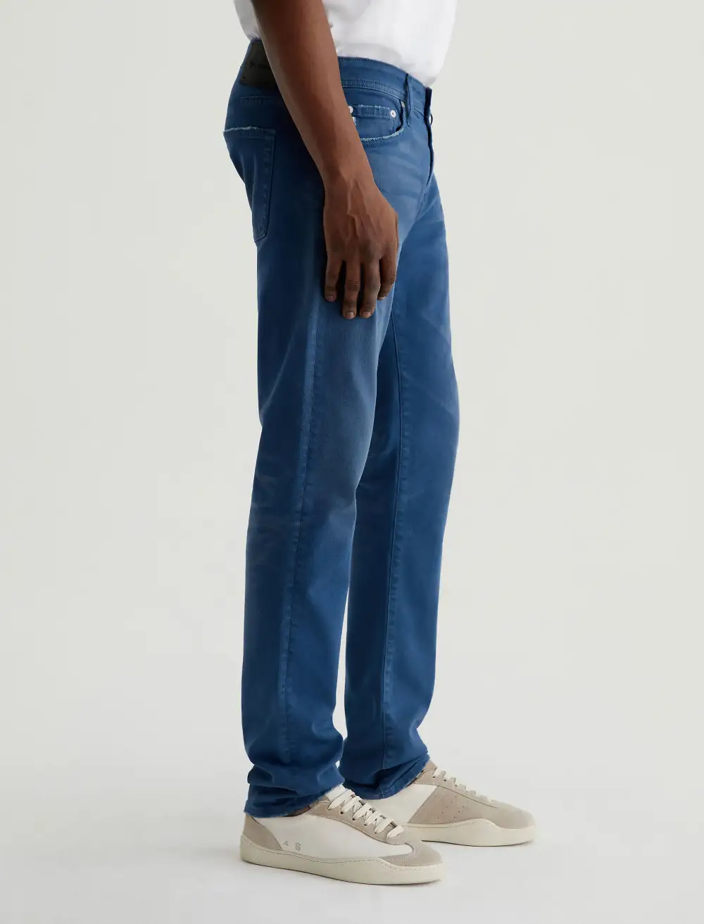 Men's Modern Slim Zip Fly Distressed Jeans