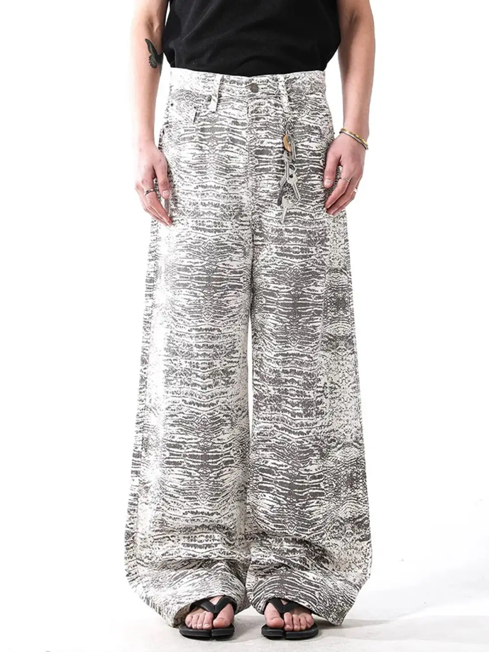 Wide-Leg Camouflage Pants