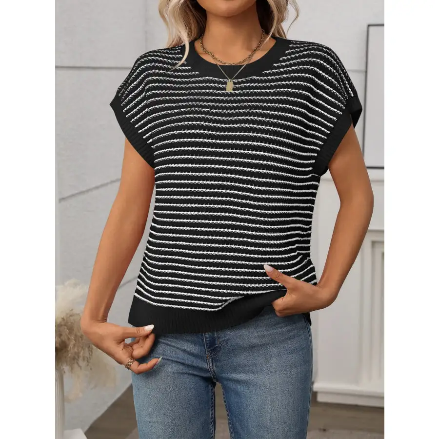 Round Neck Short Sleeve Knit Top