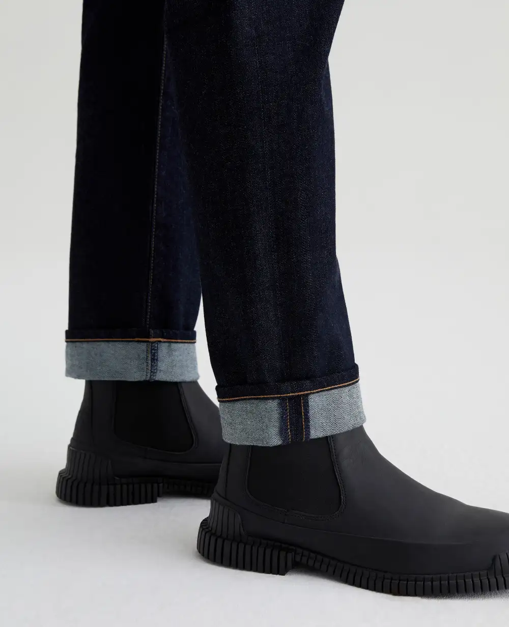 Men's Relaxed-Fit Straight-Leg Jeans