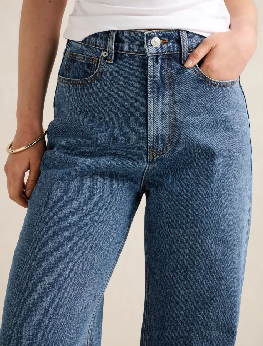 Light Wash Straight Leg Jeans