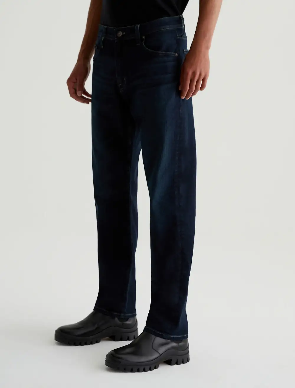 Men's Versatile Tapered Jeans