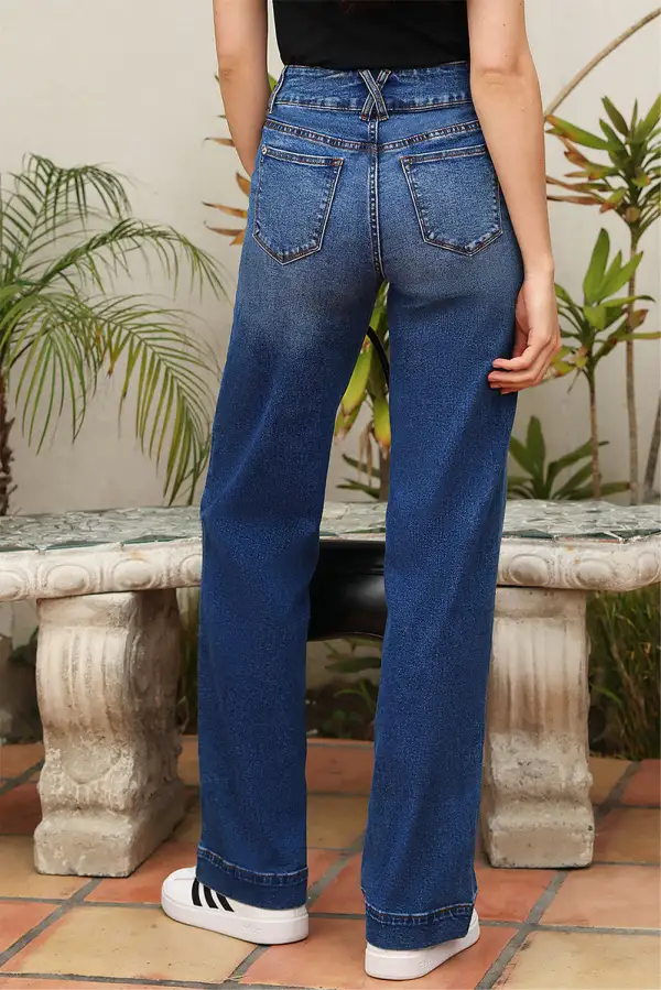 Pocketed Straight Leg Button Denim Jeans