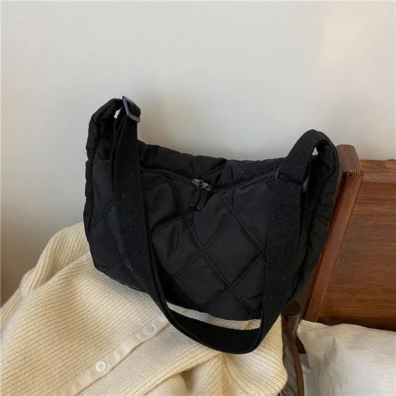 Textured Roomy Casual Shoulder Bag