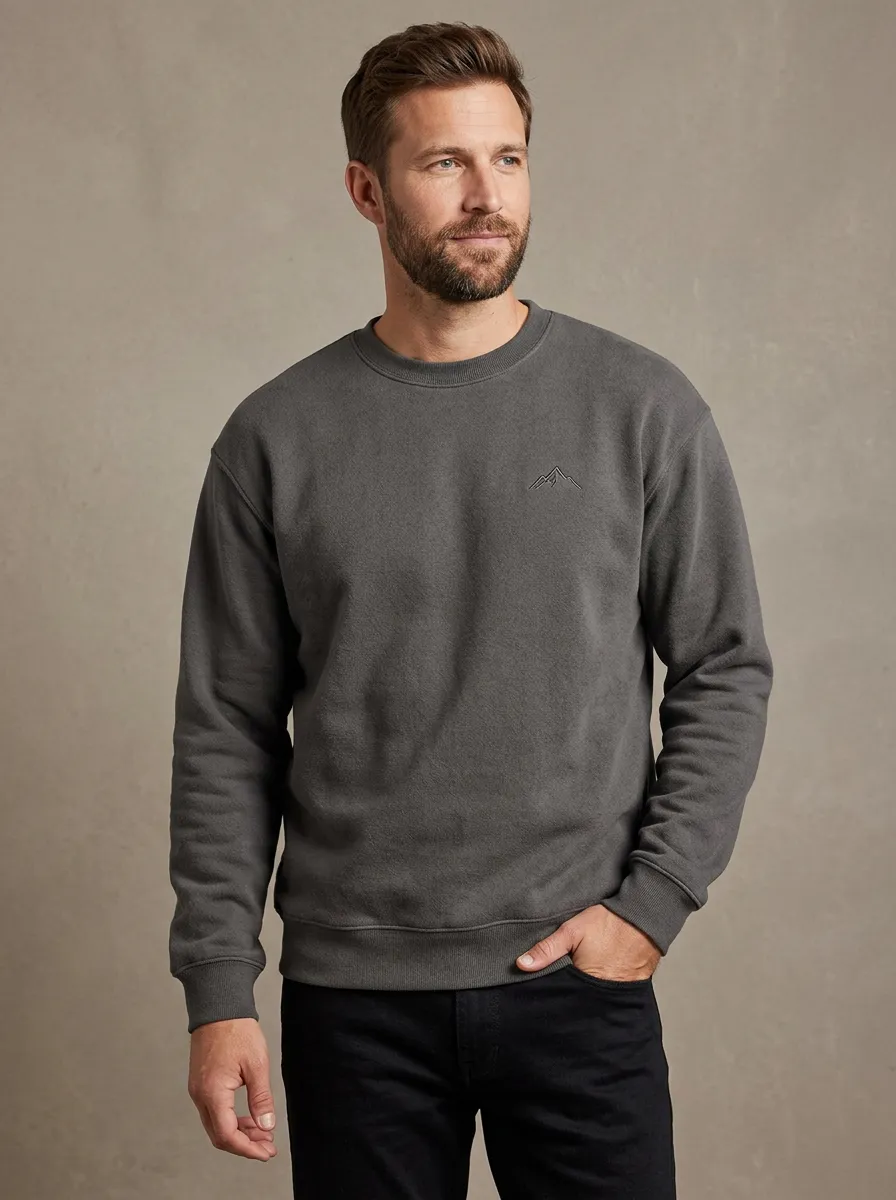 Men's Charcoal Grey Outdoor Mountain Minimalist Fleece Sweatshirt