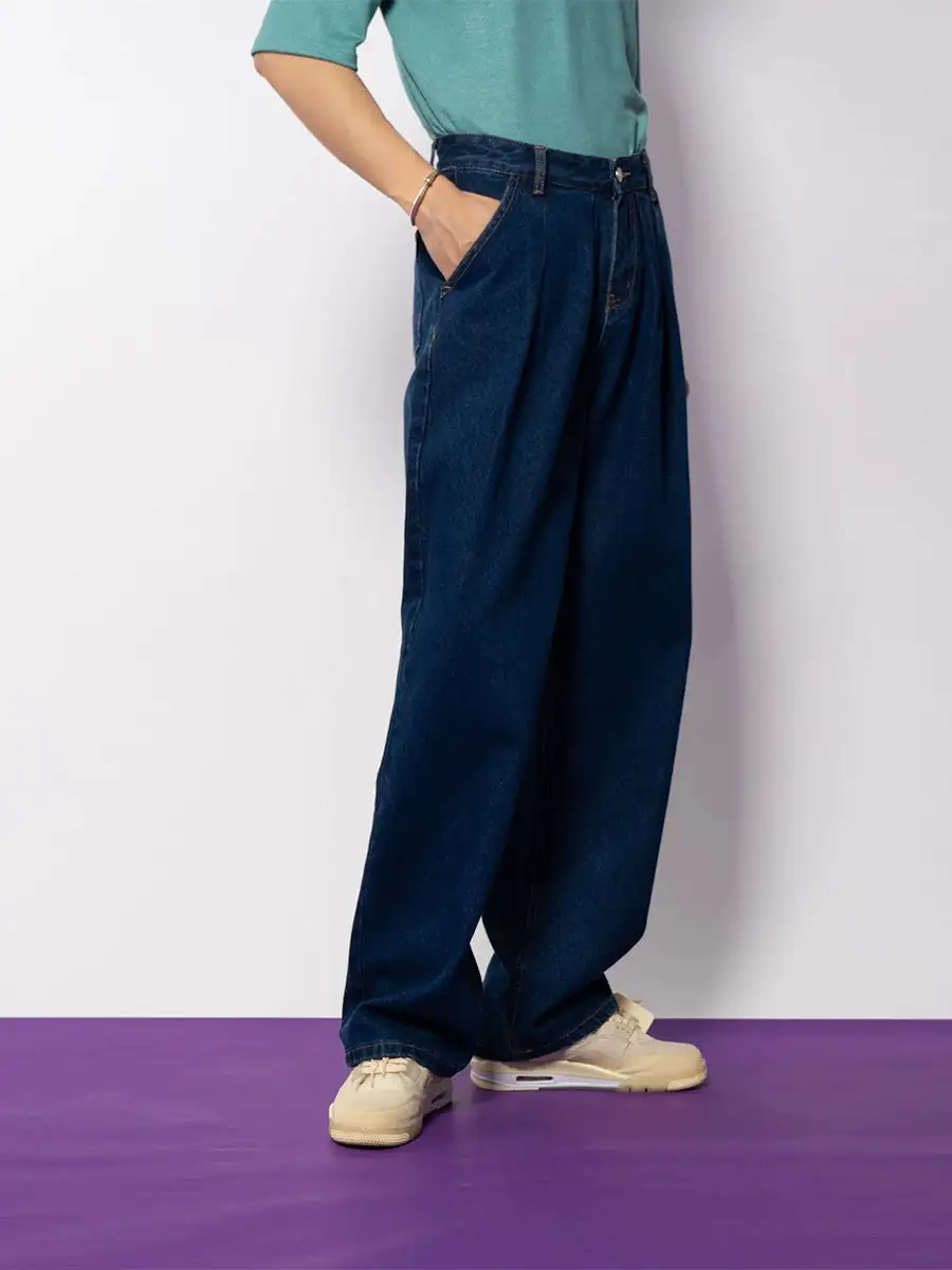 Pleat Relaxed Wide-Leg Jeans