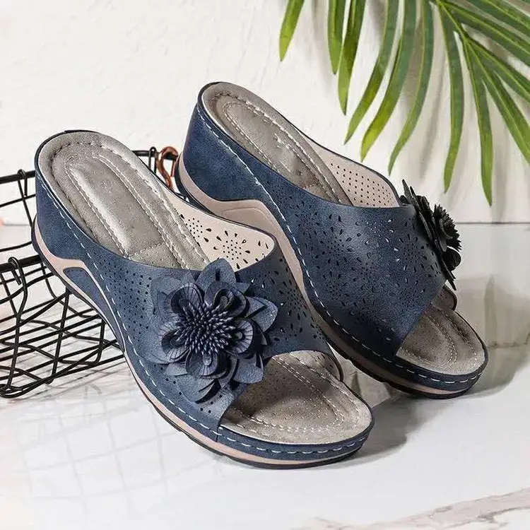 Light Grip Wedge Sandals