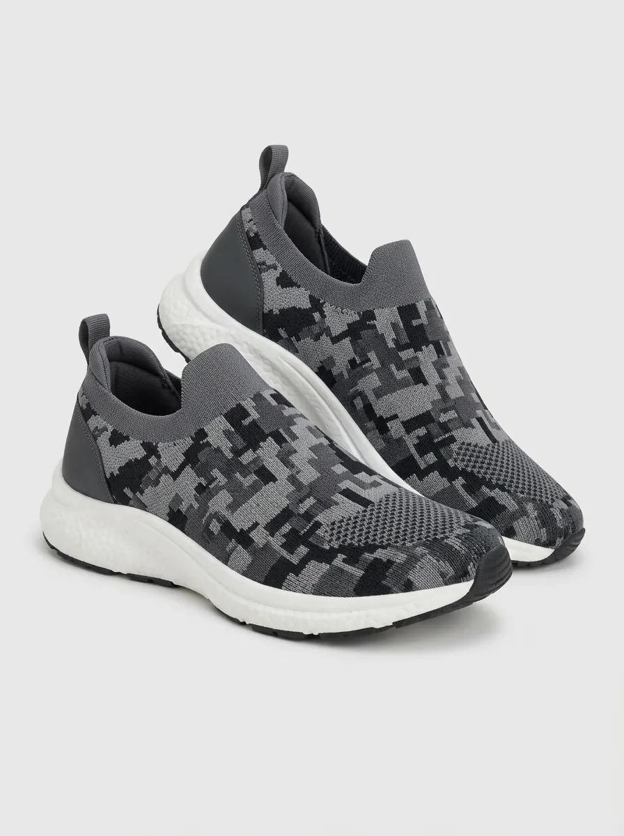 Unisex Camouflage Pixel Pattern Print Sneakers