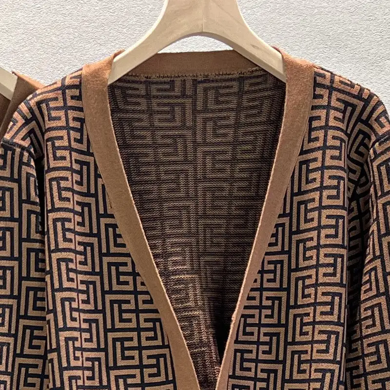 V-neck retro cardigan and trousers three-piece set