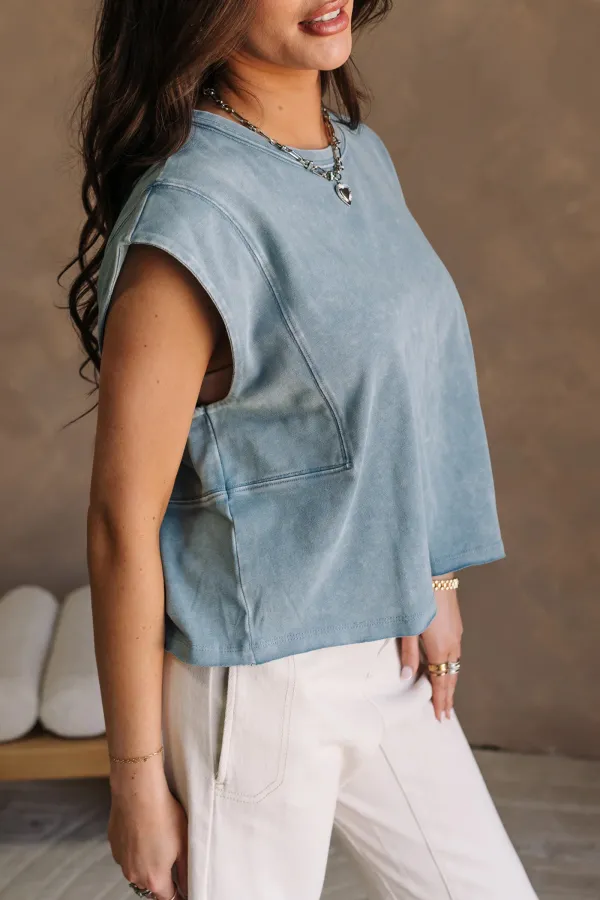 Round Neck Sleeveless T-Shirt