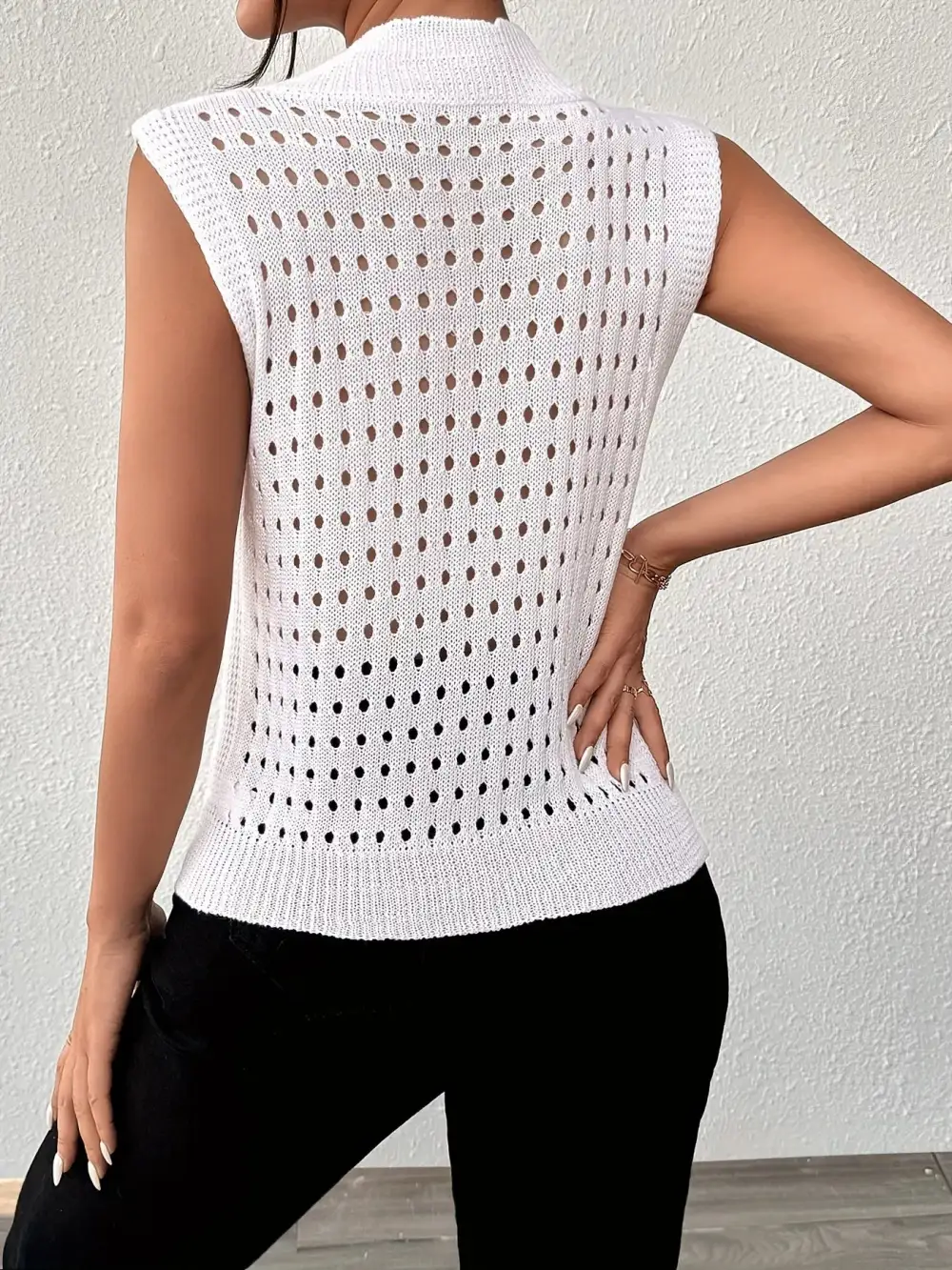 Round-Neck Knit Tank Top