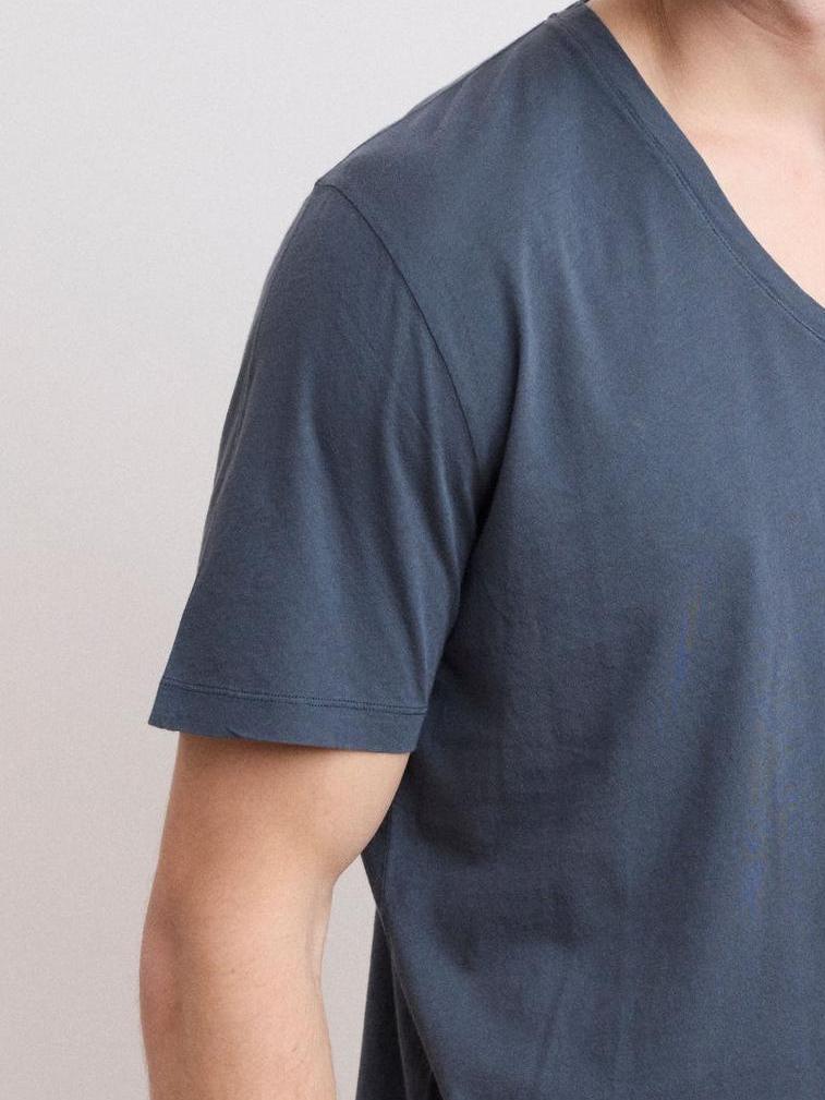 Comfortable Casual Breathable Soft Carbon T-Shirt