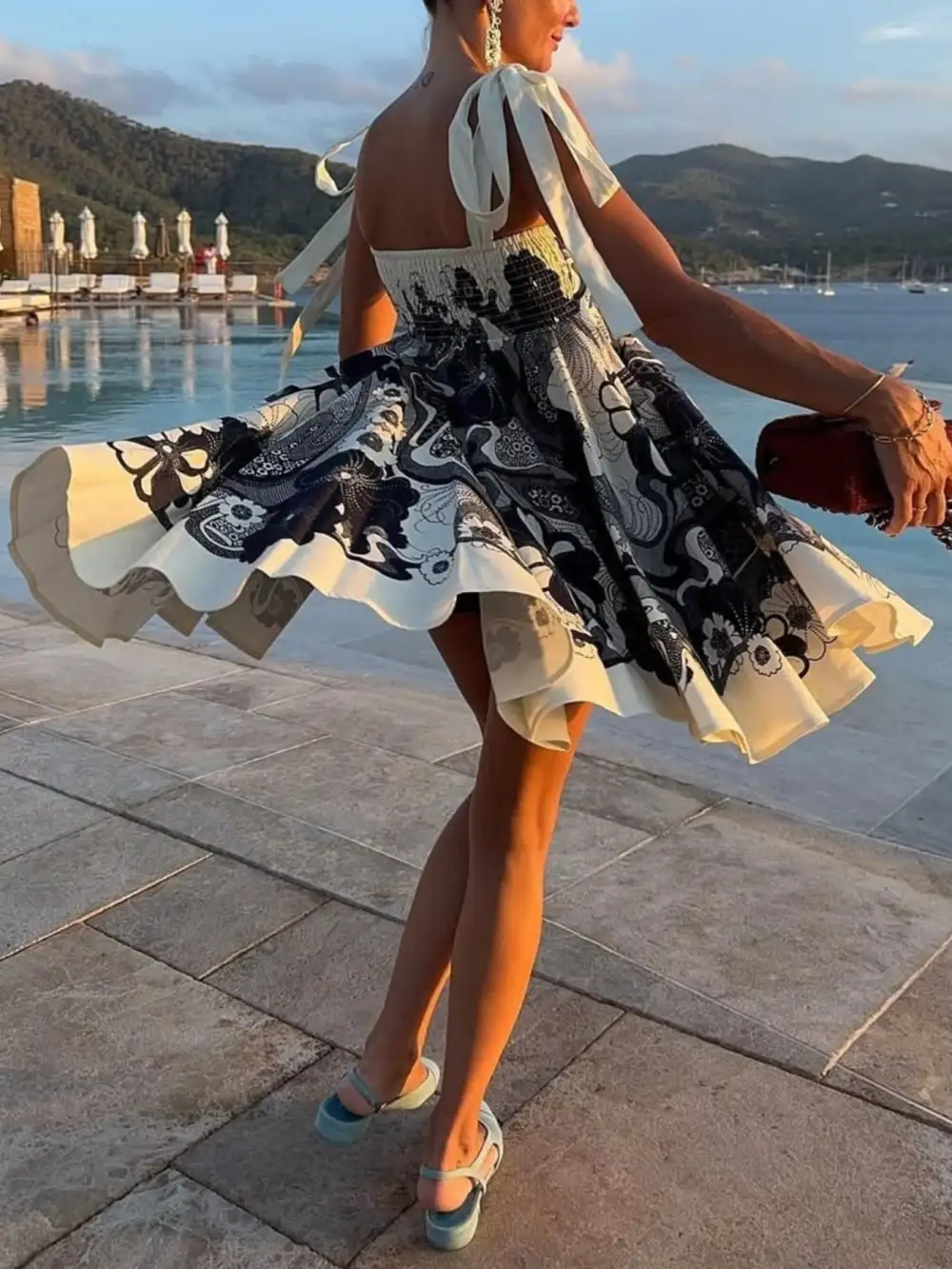 Relaxed Shape Printed Mini Dress