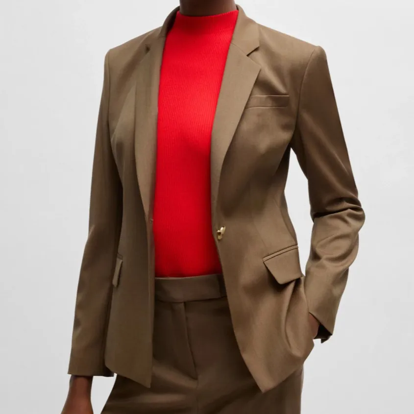 Refined Slim-Fit Women's Blazer