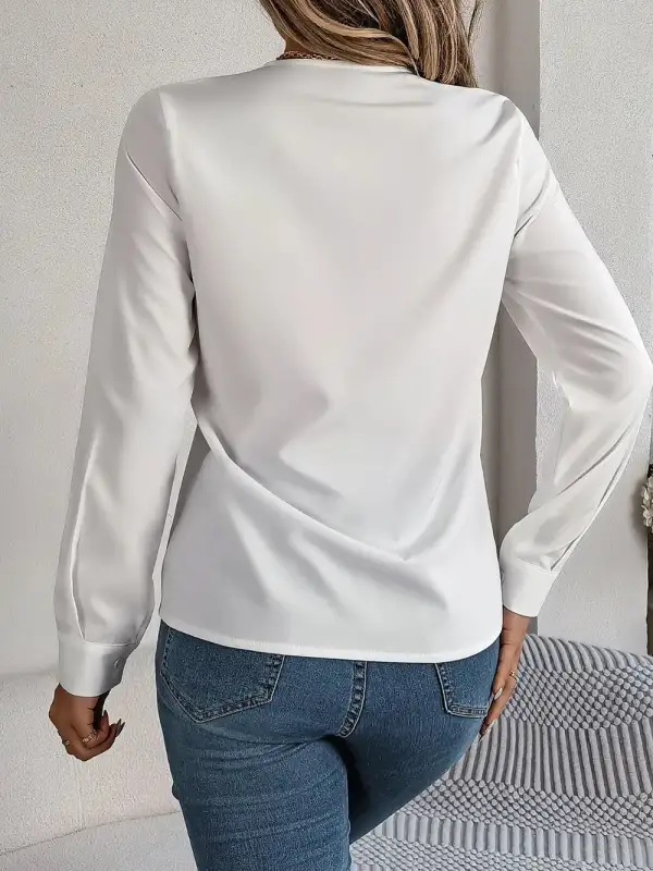 Textured V-Neck Long Sleeve Blouse