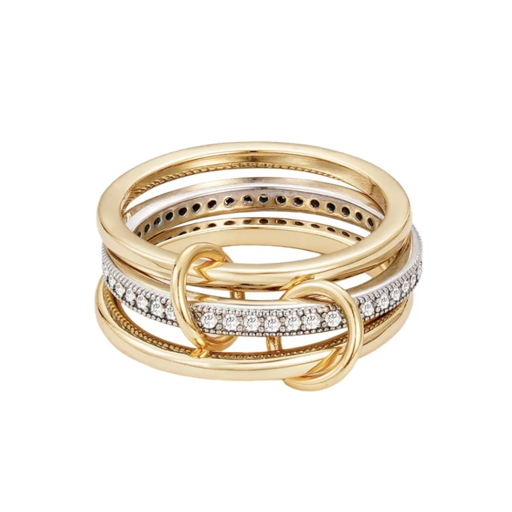 Refined Crystal Band Fashion Ring