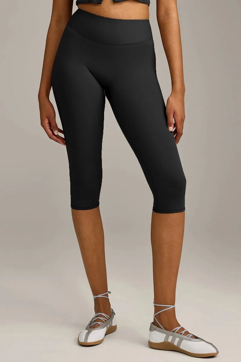 High-Waist Sculpting Slim-Fit Capri Leggings