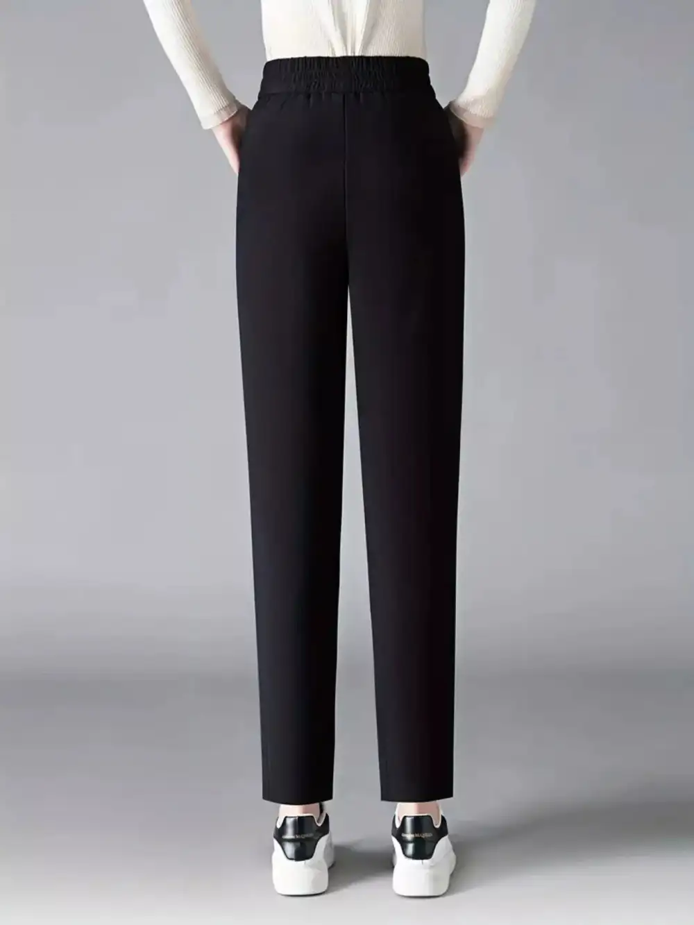 Loose Fit Elastic Waist Pocketed Casual Pants