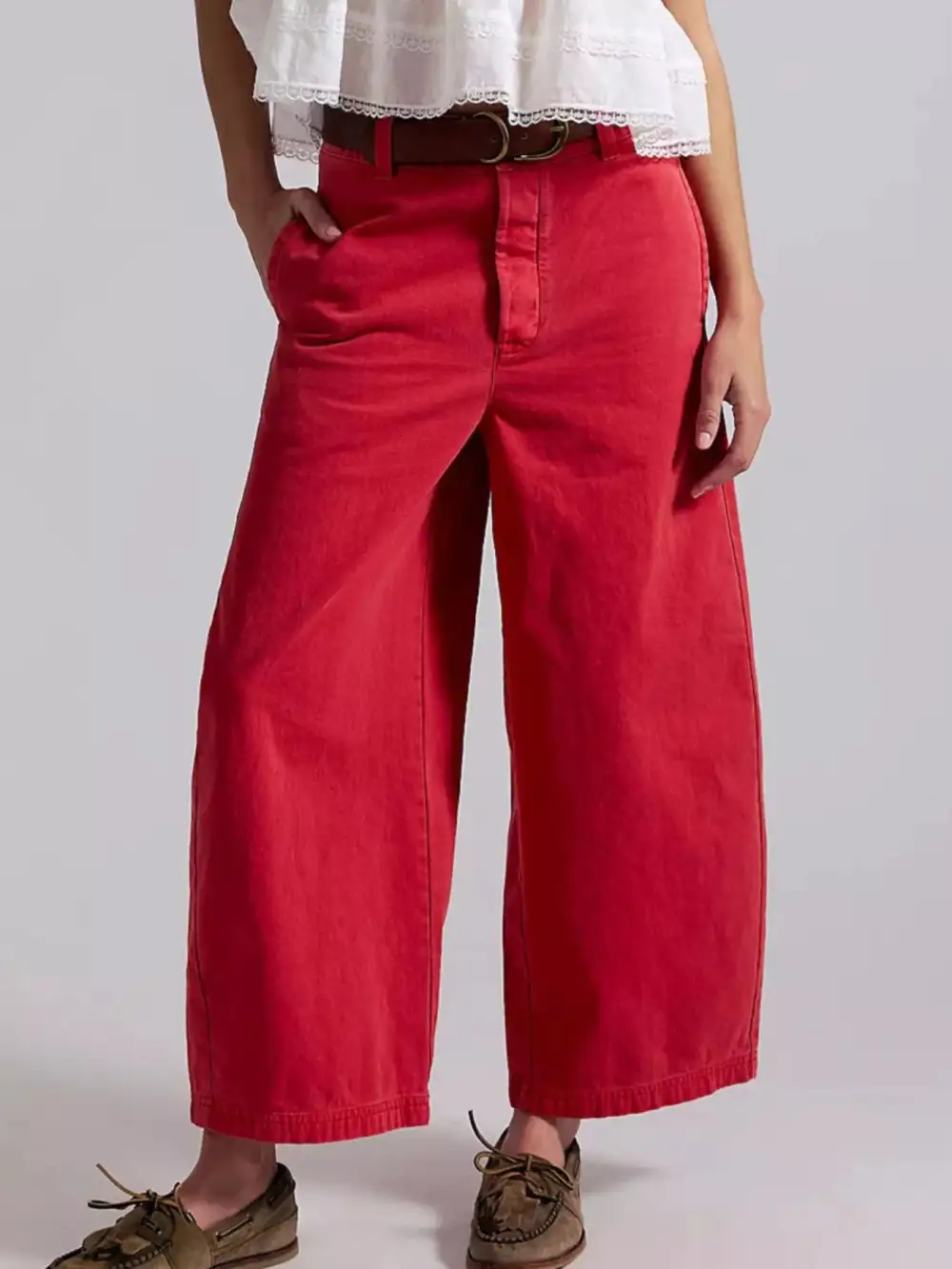 Wide-Leg Cropped Jeans