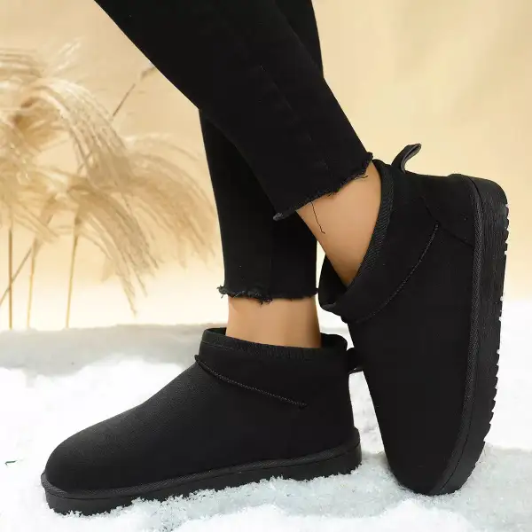 Structured Round Toe Platform Boots