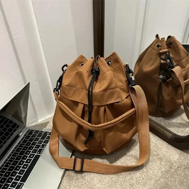 Functional Luxury: Large-Capacity Soft-Structure Crossbody
