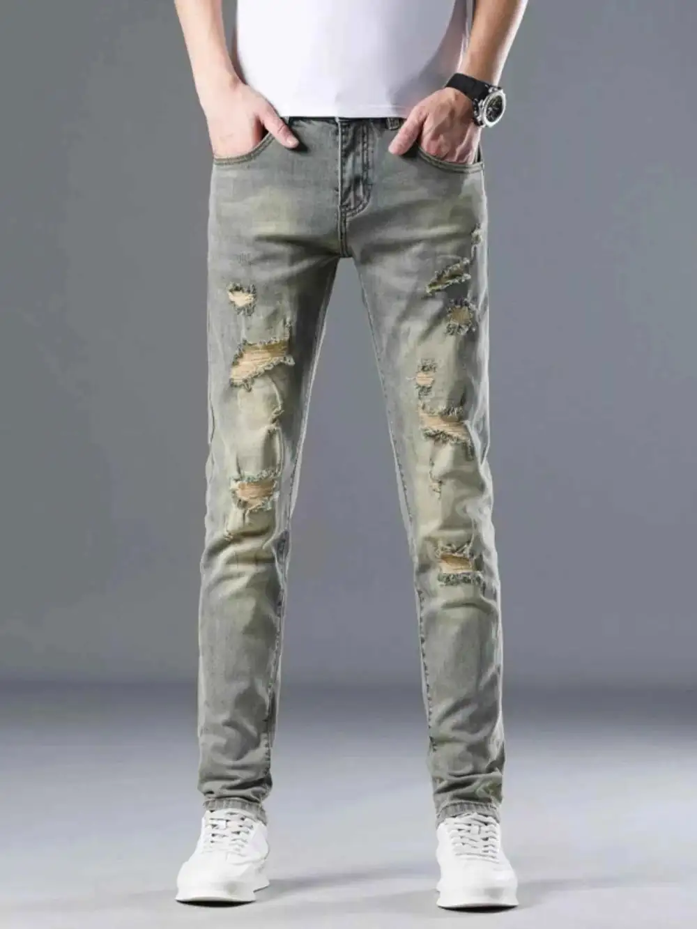 Modern Distressed Slim Fit Jeans