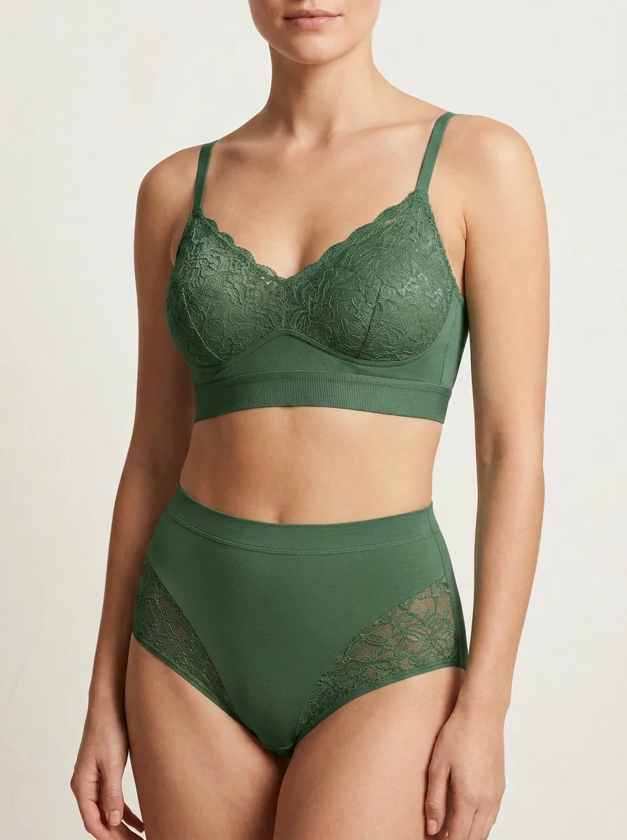 Relaxed Floral Lace Trimmed Bralette Top