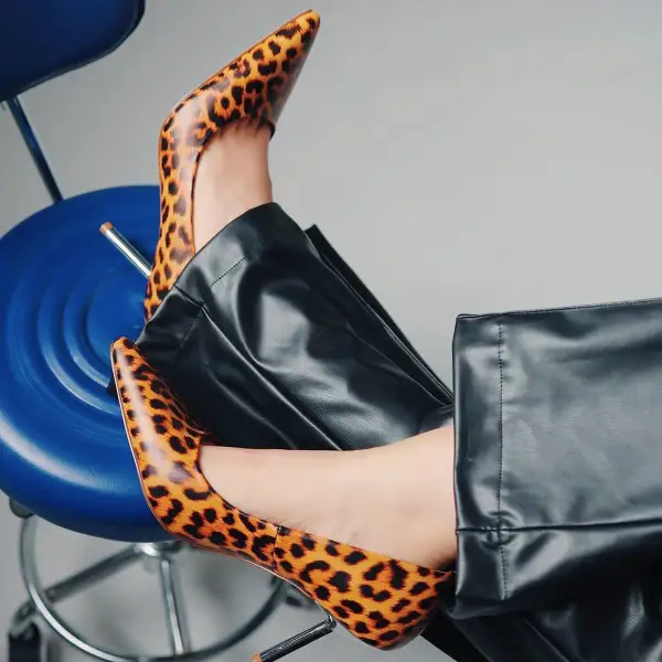 Leopard Pattern Pointed Toe Stiletto Slip On Pumps