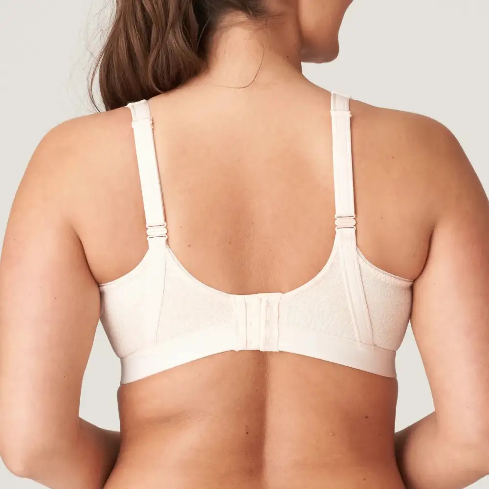 Women's Sports Underwire Smoothing Bra