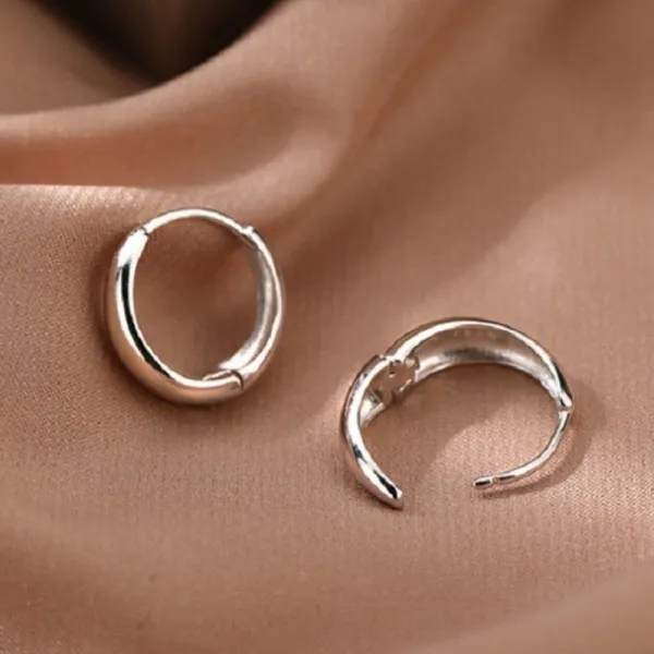 Lightweight Hoop Earrings