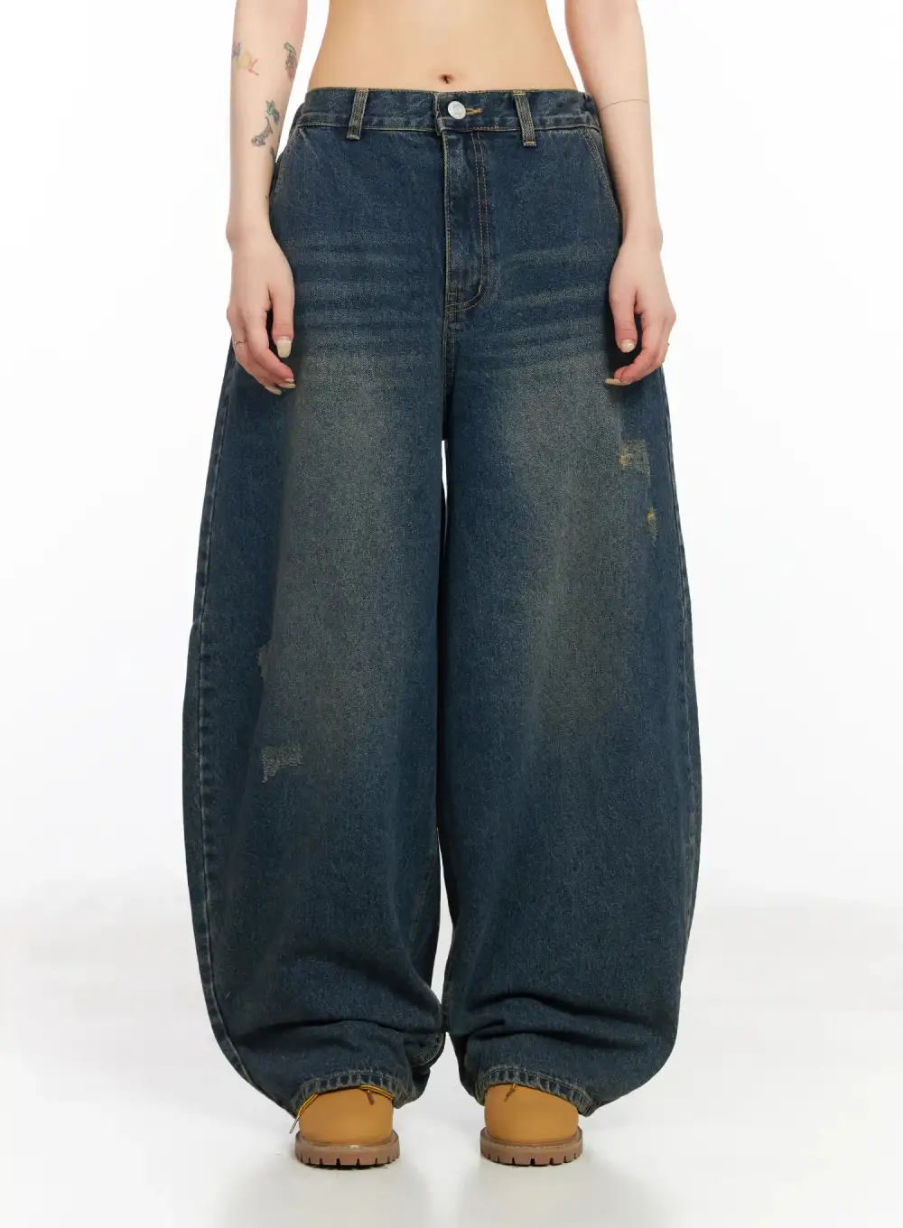 High-Waisted Baggy Jeans