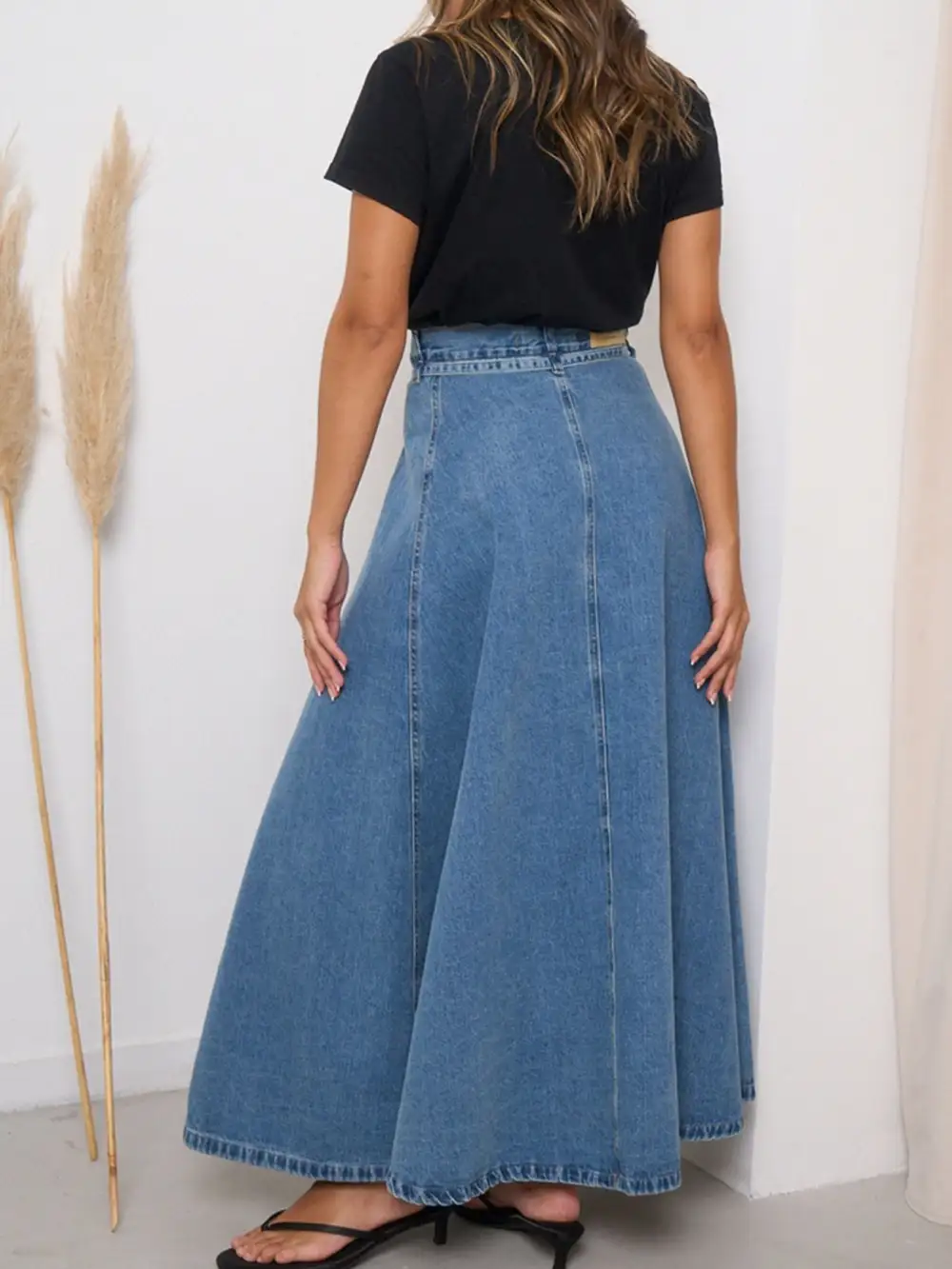 High-Waisted Skirt Maxi