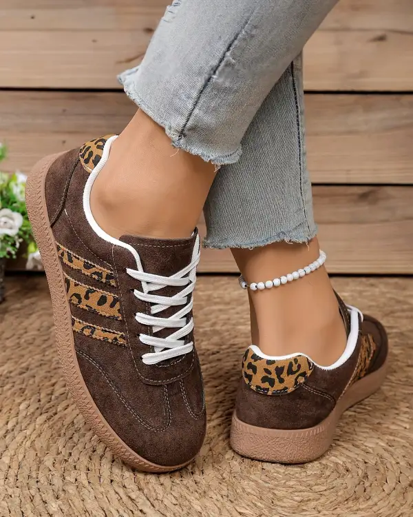 Charming Accent Casual Sneakers