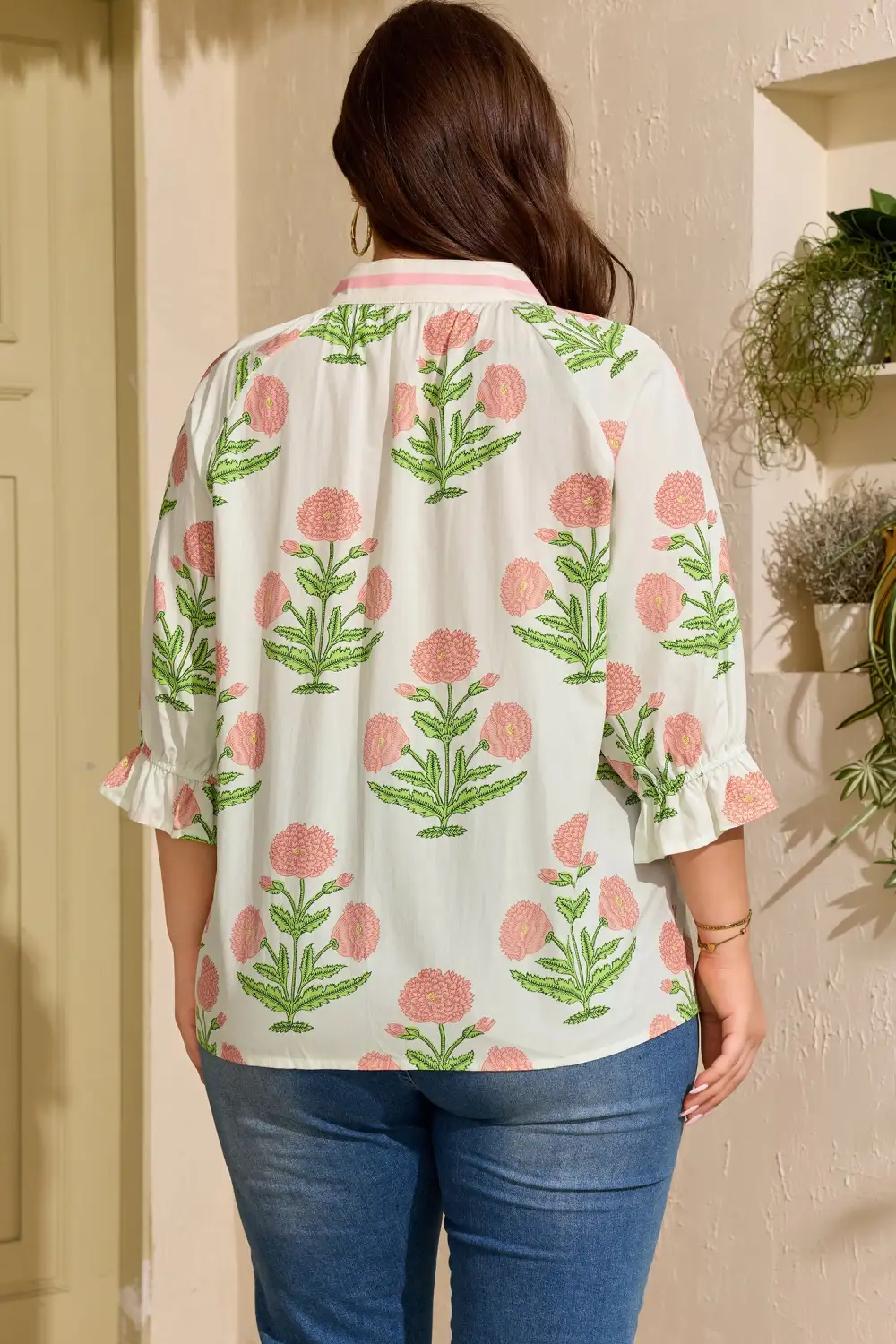 Women's Striped V Neck Contrast Trim Top