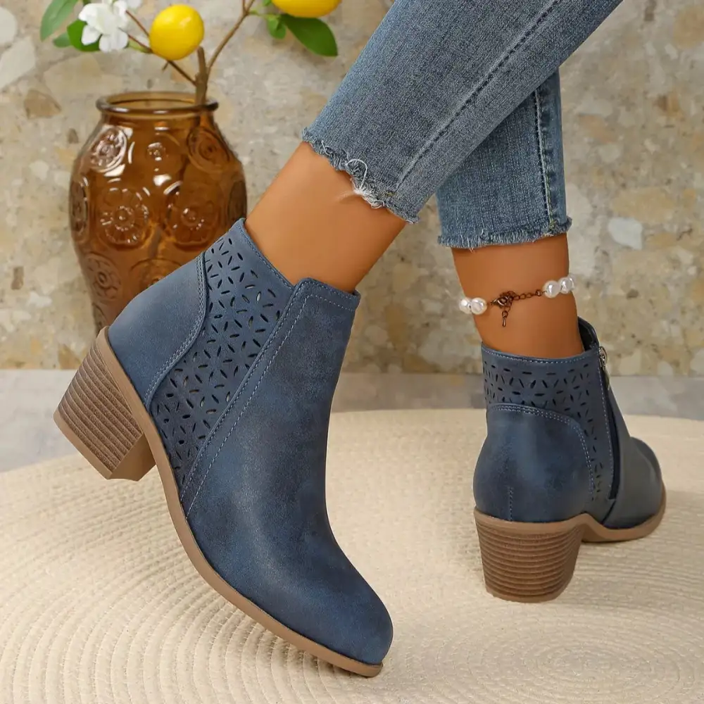Structured Pointed Toe Block Heel Boots