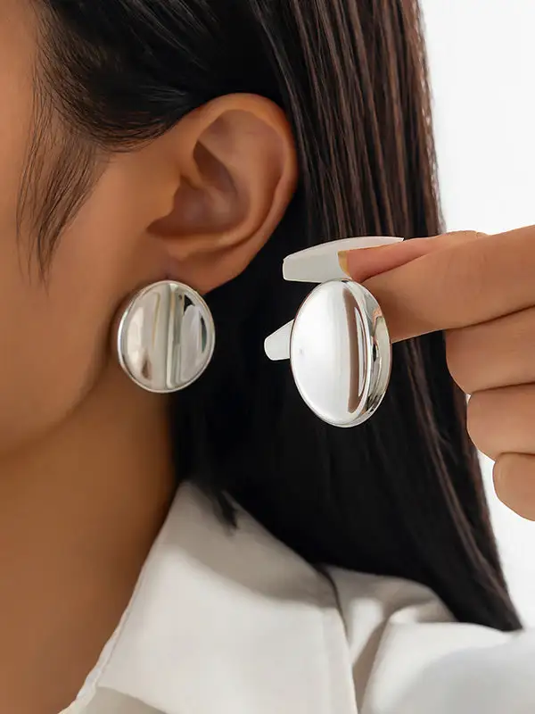 Minimal Textured Accent Earrings