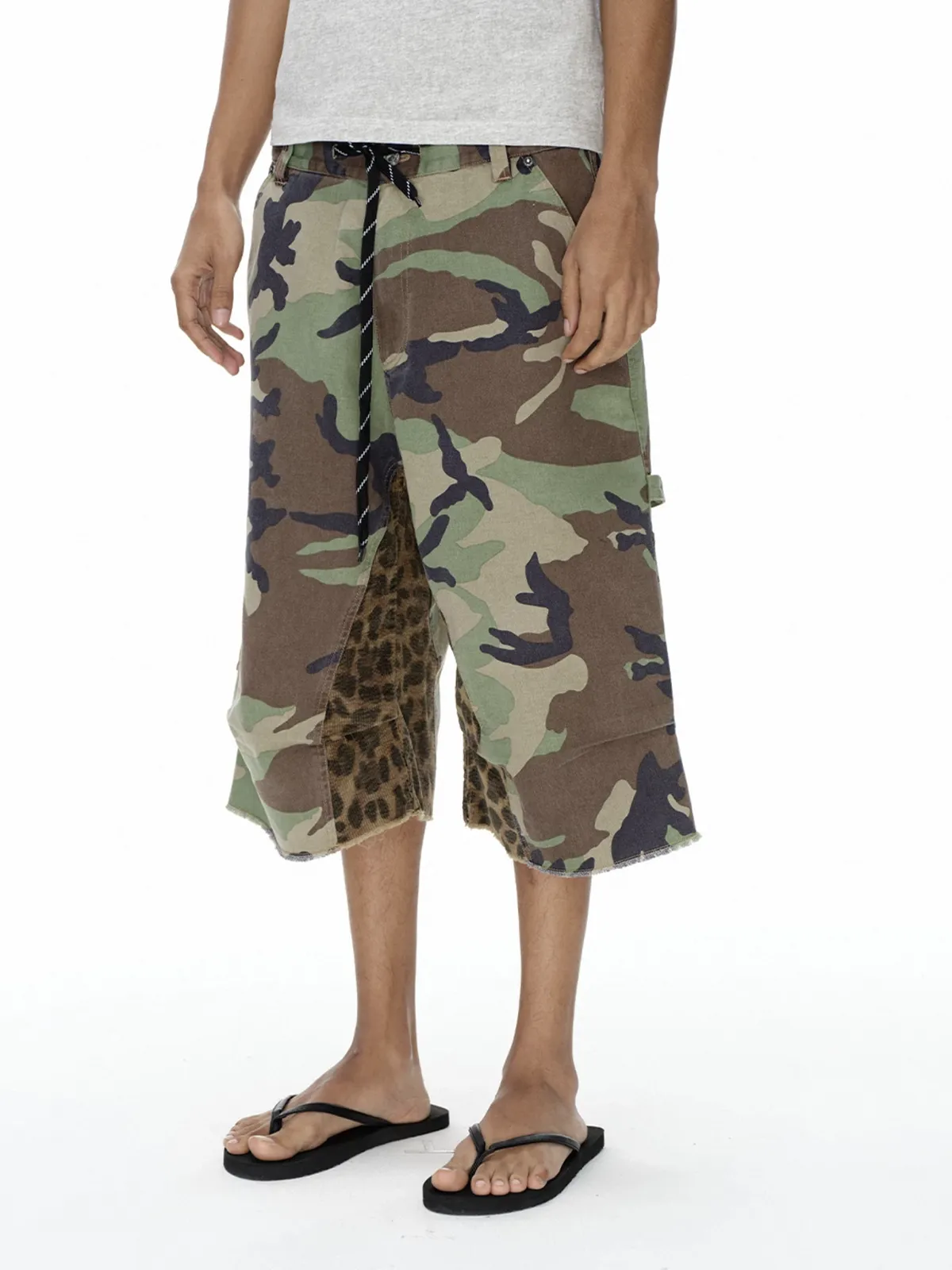 Wide-Leg Camouflage Leopard Jorts